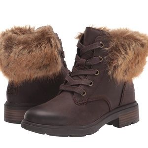 UGG Harrison Boots NEW IN BOX Size 7.5